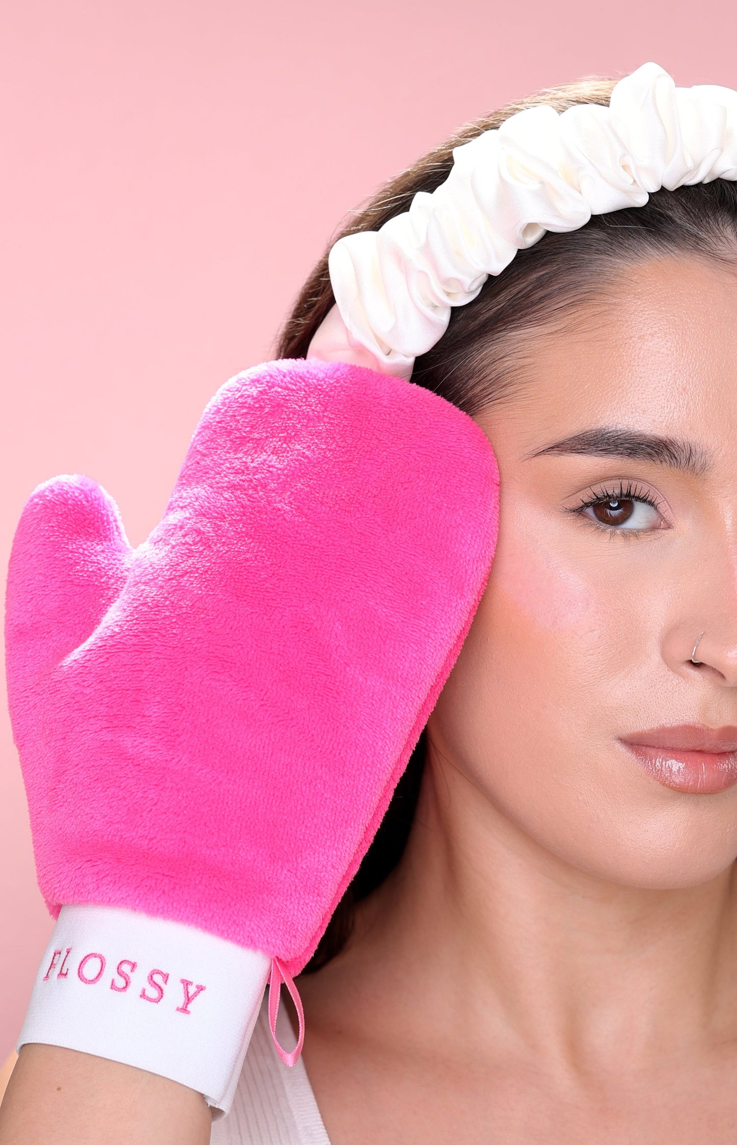 Flossy Makeup Removing Glove